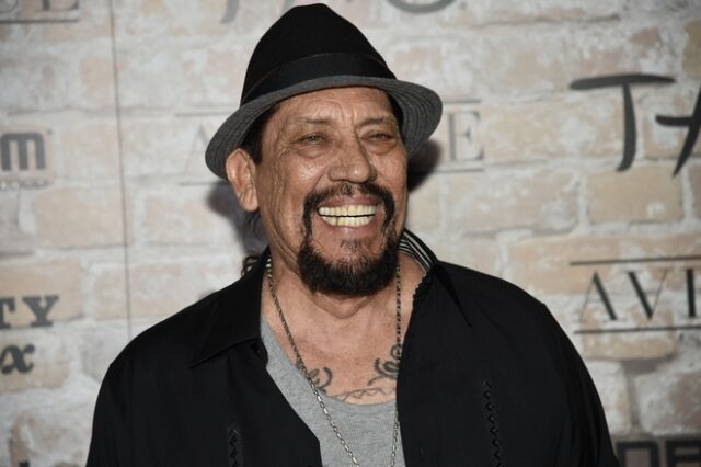 Ο “σούπερμαν” Danny Trejo έσωσε μωρό που είχε εγκλωβιστεί σε όχημα