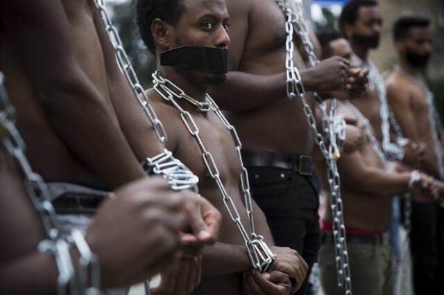 Διεθνής Ημέρα Μνήμης του Εμπορίου Σκλάβων: 40,3 εκατ. βιώνουν ακόμη σύγχρονη δουλεία
