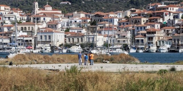 Πόρος: Μη αδειοδοτημένο το “ελικοδρόμιο” από όπου απογειώθηκε το ελικόπτερο – Πληροφορίες για μηχανική βλάβη