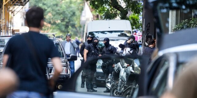 ΣΥΡΙΖΑ: Ντροπή για τη δημοκρατία οι σκηνές με παιδιά σε αστυνομικές κλούβες