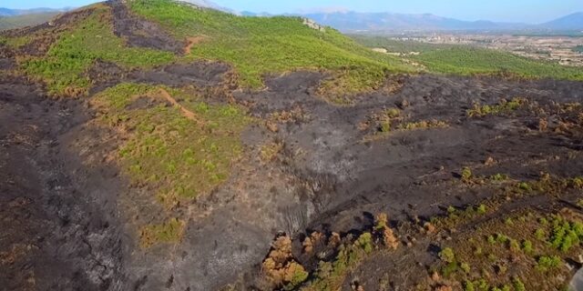 Εύβοια: Το μαύρο αποτύπωμα της τεράστιας καταστροφής από ψηλά