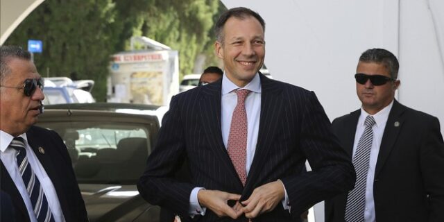 Την Τρίτη η συνάντηση Φράνσις Φάνον με τον Κωστή Χατζηδάκη