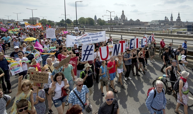 Γερμανία: Πορεία κατά της ακροδεξιάς με συμμετοχή 35.000 διαδηλωτών στη Δρέσδη