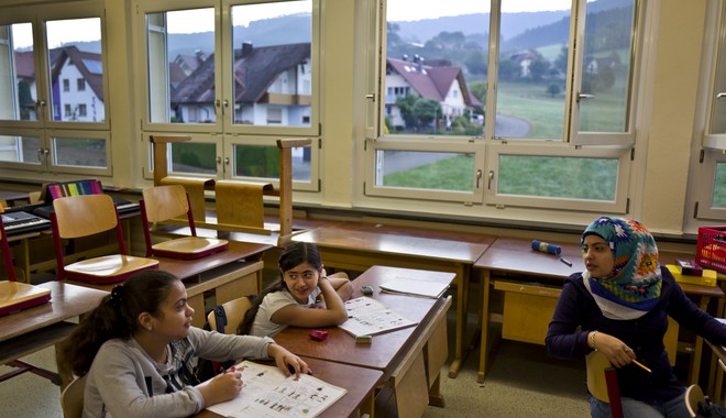 Γερμανία: Πρόταση για “πόρτα” στα δημοτικά σε παιδιά που δεν μιλούν γερμανικά