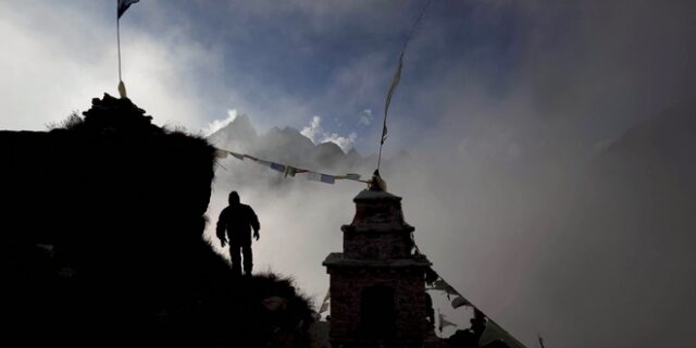 Ιμαλάια: Μυστήριο με τα οστά 14 Ελλήνων στην παγωμένη “Λίμνη των Σκελετών”