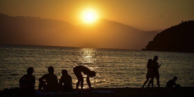 Ο αντικυκλώνας και το μικρό καλοκαιράκι