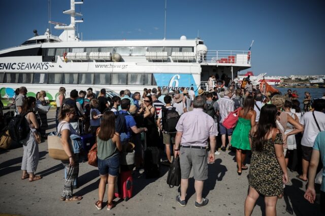 Σε εξέλιξη η έξοδος των εκδρομέων του Αυγούστου – Αυξημένη η κίνηση στα λιμάνια