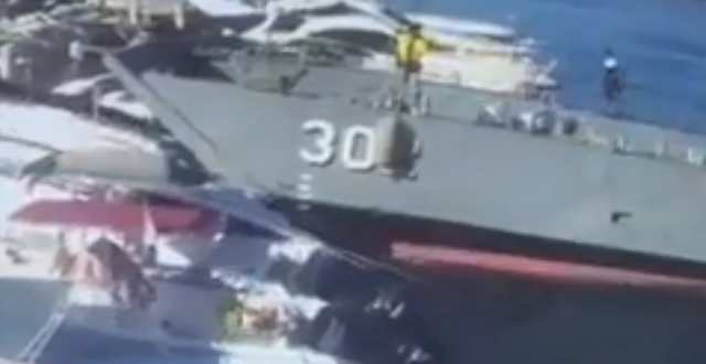 Κερύνεια: “Κάρφωσε” σκάφος του λιμενικού σε βάρκες