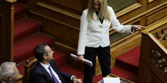 Επικοινωνία Μητσοτάκη- Γεννηματά. Αναζητείται φόρμουλα για να ψηφίσει το ΚΙΝΑΛ το άσυλο