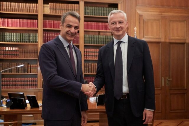 Συνάντηση Μητσοτάκη- Λε Μερ με το βλέμμα στο Παρίσι και τα πρωτογενή