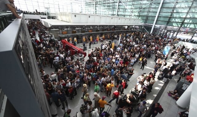 Αναστάτωση στο αεροδρόμιο του Μονάχου – Ματαιώθηκαν 130 πτήσεις