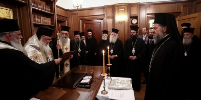 Η Διαρκής Ιερά Σύνοδος υπέρ του Αυτοκεφάλου της Ουκρανικής Εκκλησίας