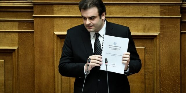 Πιερρακάκης: Στόχος να σταματήσει ο πολίτης να είναι διακομιστής εγγράφων