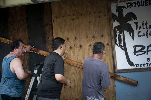Ντόριαν: Ενισχύθηκε σε τυφώνα φτάνοντας στο Πουέρτο Ρίκο