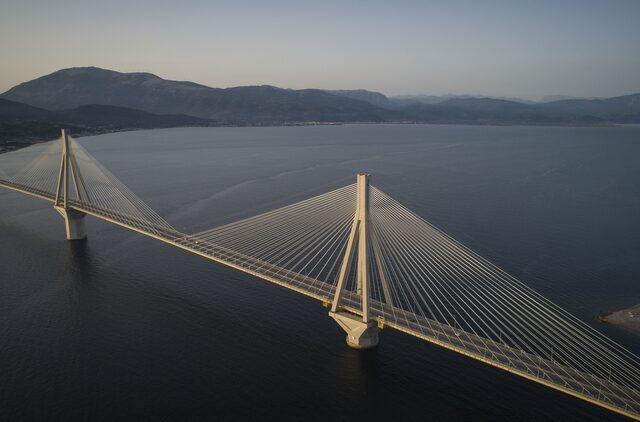 Ρίο Αντίρριο: Σαν σήμερα το 2004 εγκαινιάστηκε η γέφυρα