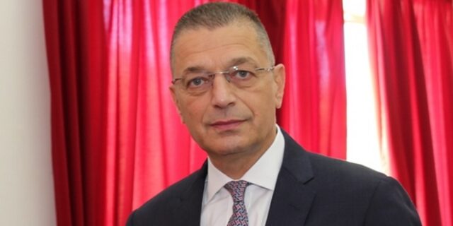 Ένας υφυπουργός που έρχεται από το …μέλλον!