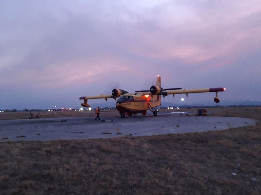 Εύβοια: Πτήση Αρχηγού ΓΕΑ με Αεροσκάφος CL-215 στην κατάσβεση