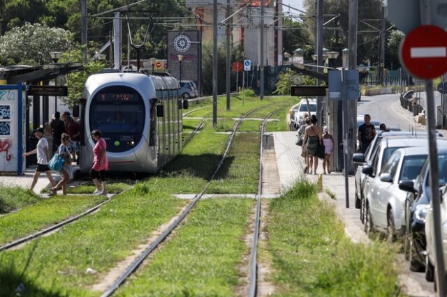 Τραγωδία με τραμ στον Άλιμο: H μητέρα της 9χρονης περιγράφει πώς σώθηκε την τελευταία στιγμή