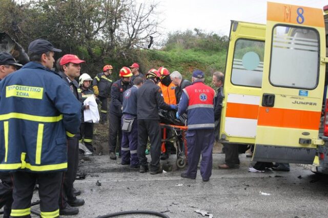 Ομάδες πολιτών θέλουν να βάλουν “φρένο” στη μάστιγα των τροχαίων στην Κρήτη