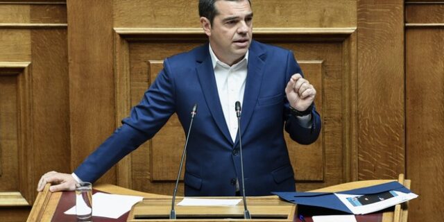 Τσίπρας σε Μητσοτάκη: Έχετε ιδεολογική εμμονή με το δημόσιο Πανεπιστήμιο