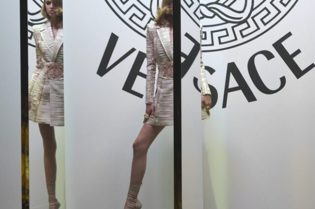 Versace, Coach και Givenchy ζητάνε συγγνώμη στην Κίνα