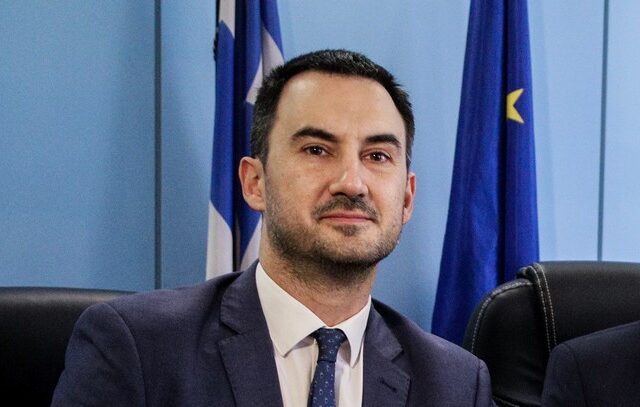 Κόντρα ΣΥΡΙΖΑ- κυβέρνησης για τη μείωση του ΕΝΦΙΑ
