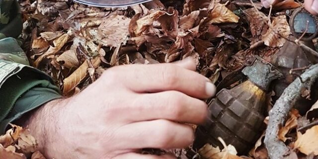 Κρήτη: Βρήκαν χειροβομβίδα στην αυλή σπιτιού σε χωριό των Χανίων