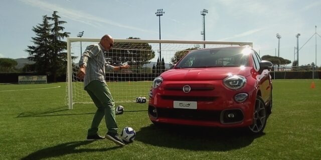Παίξαμε μπάλα με το… νέο Fiat 500X Sport