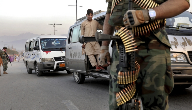 Επιθέσεις στο Αφγανιστάν ενώ στη χώρα διεξάγονται εκλογές