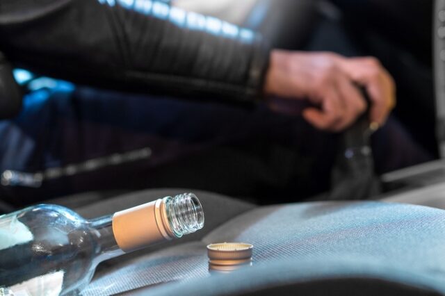 Πανελλήνιος Σύλλογος Εκπαιδευτών Οδηγών: “Στο τιμόνι δεν υπάρχει ακίνδυνη ποσότητα αλκοόλ”