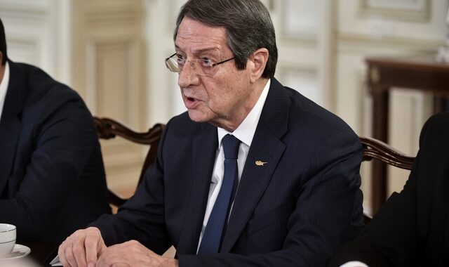 Κορονοϊός – Κύπρος: Απαγόρευση κυκλοφορίας το βράδυ και λειτουργία της εστίασης μέχρι τις 22:30