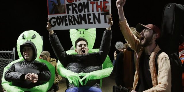 Εισβολή στην Περιοχή 51: Οι Γήινοι δεν πήγαν στο ραντεβού