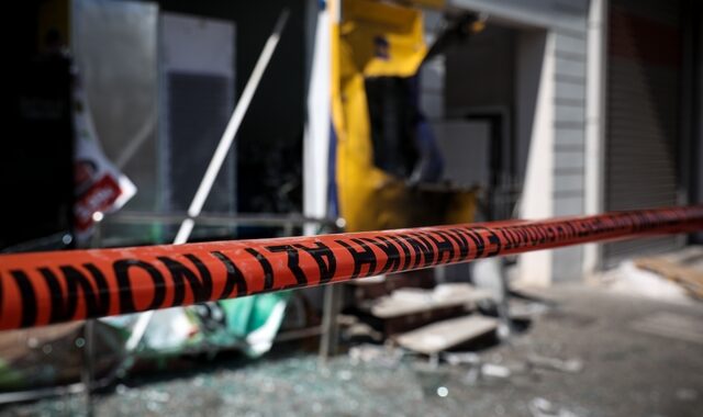 Εμπρηστικές επιθέσεις σε ΑΤΜ σε Νέα Σμύρνη και Πατήσια