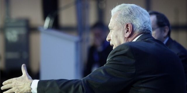 Αβραμόπουλος: Απαιτείται προβλέψιμος μηχανισμός αλληλεγγύης