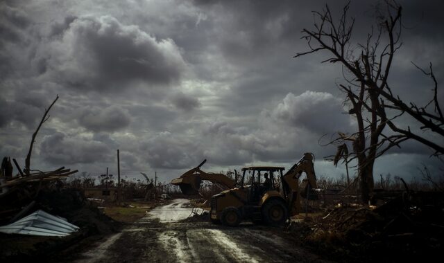 ΗΠΑ: Μετά τον τυφώνα Ντόριαν, τροπική καταιγίδα απειλεί τις Μπαχάμες