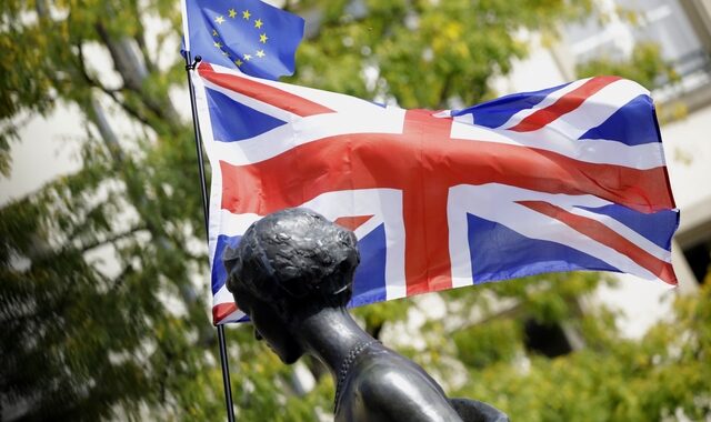 Brexit: Ίσως αποχωρήσουμε χωρίς συμφωνία, λέει Βρετανός υπουργός