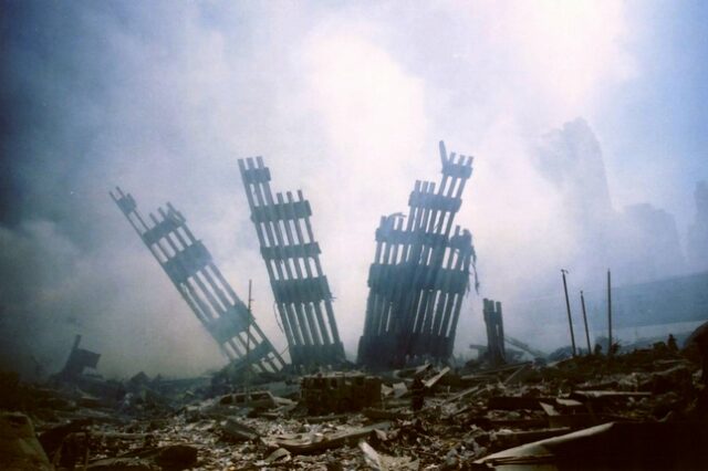 11η Σεπτεμβρίου: Οι θεωρίες συνωμοσίας για την επίθεση που σόκαρε τον πλανήτη