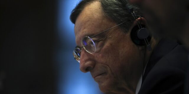 Ντράγκι: Αν η Ελλάδα προοδεύσει στις μεταρρυθμίσεις θα μπει στο πρόγραμμα ποσοτικής χαλάρωσης