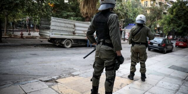 Νέα έφοδος και συλλήψεις για διακίνηση ναρκωτικών στην Πλατεία Εξαρχείων