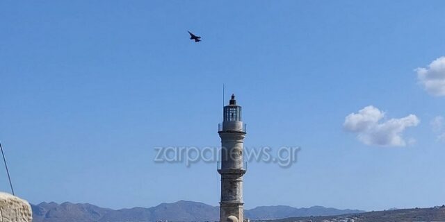 F-16 “αναστάτωσαν” τα Χανιά: Εκπληκτικές εικόνες από τις χαμηλές πτήσεις