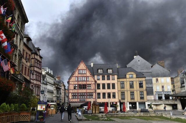 Γαλλία: Κατασβέσθηκε η φωτιά που είχε εκδηλωθεί σε χημικό εργοστάσιο