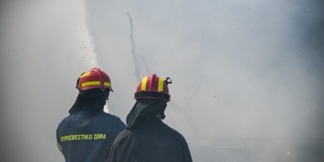 Κυψέλη: Υπό έλεγχο τέθηκε η πυρκαγιά στο διαμέρισμα