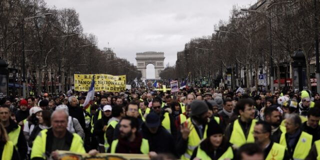 Γαλλία: Μεγάλη κινητοποίηση της αστυνομίας για τις διαδηλώσεις των κίτρινων γιλέκων