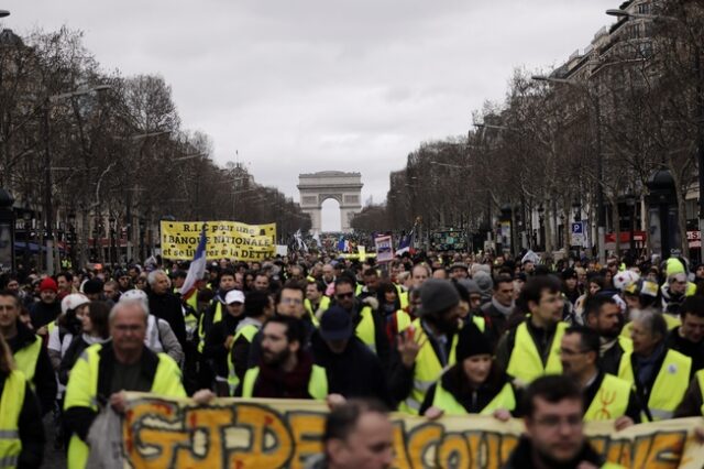 Γαλλία: Μεγάλη κινητοποίηση της αστυνομίας για τις διαδηλώσεις των κίτρινων γιλέκων
