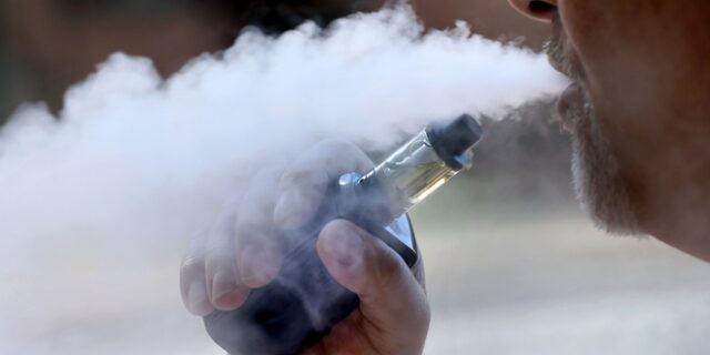 Προειδοποιήσεις ΠΟΥ για το ηλεκτρονικό τσιγάρο