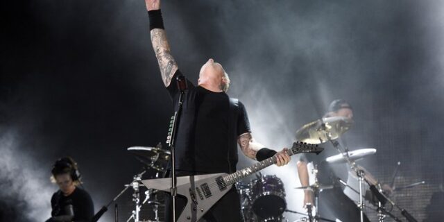 Ο Τζέιμς Χέτφλιντ των Metallica παλεύει και πάλι με τον αλκοολισμό
