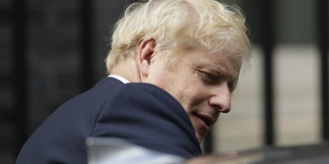 Τζόνσον σε Εργατικούς: Ρίξτε με ή κάντε στην άκρη