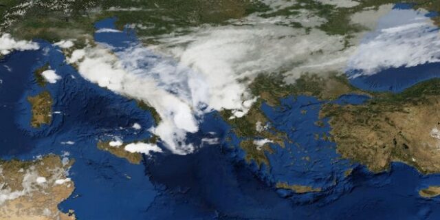 Καιρός: Ξεκίνησε η κακοκαιρία από τη Βόρεια Ελλάδα – Πώς θα κινηθεί τις επόμενες ώρες