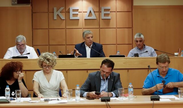 ΚΕΔΕ: Υποψήφιοι για την ηγεσία Κυρίζογλου και Παπαστεργίου