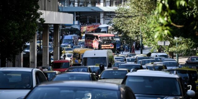 Απεργία: “Φράκαρε” η Αθήνα με το καλημέρα – Κίνηση στις κεντρικές αρτηρίες